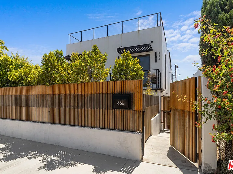656 California Ave — Photo 5