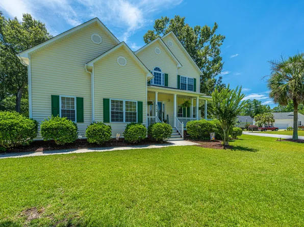 8300 Tyrian Path, North Charleston, SC 29418