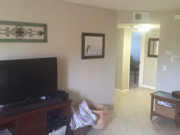 6100 Gulfport Blvd S #301 — Photo 11
