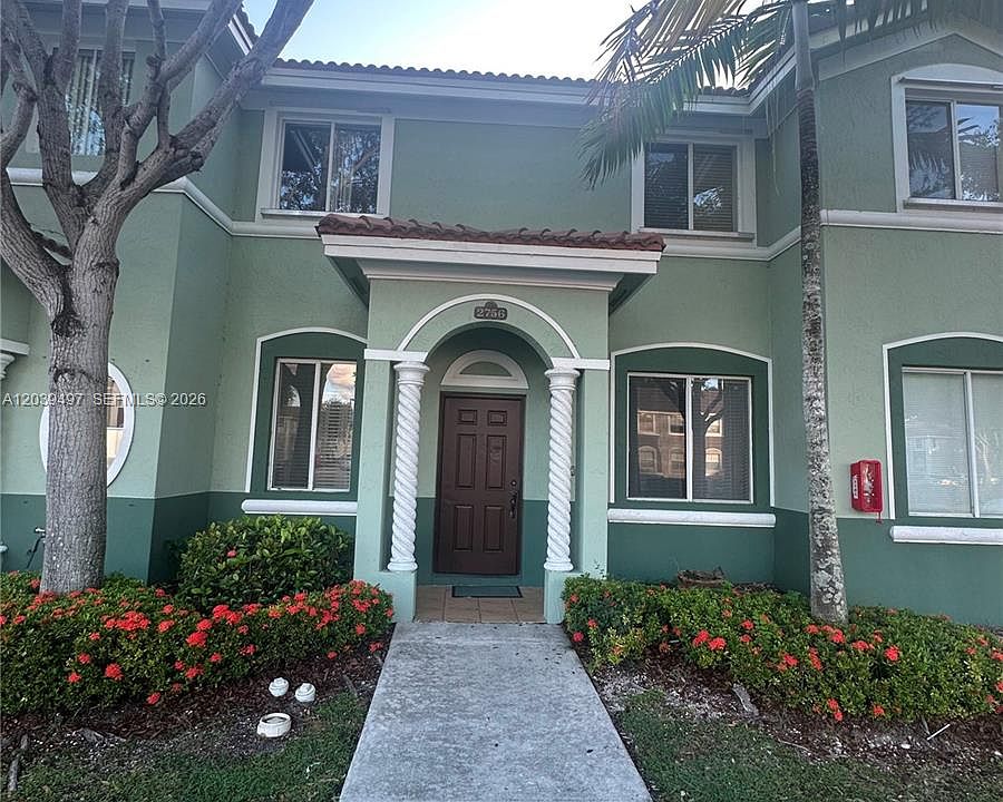 1st image of 2756 SE 16th Ave #127