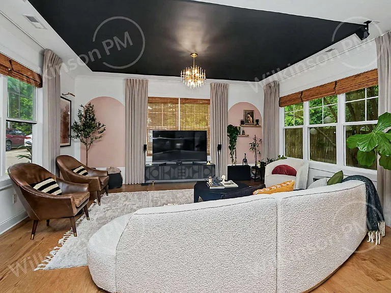 221 Gardner Ave — Photo 5