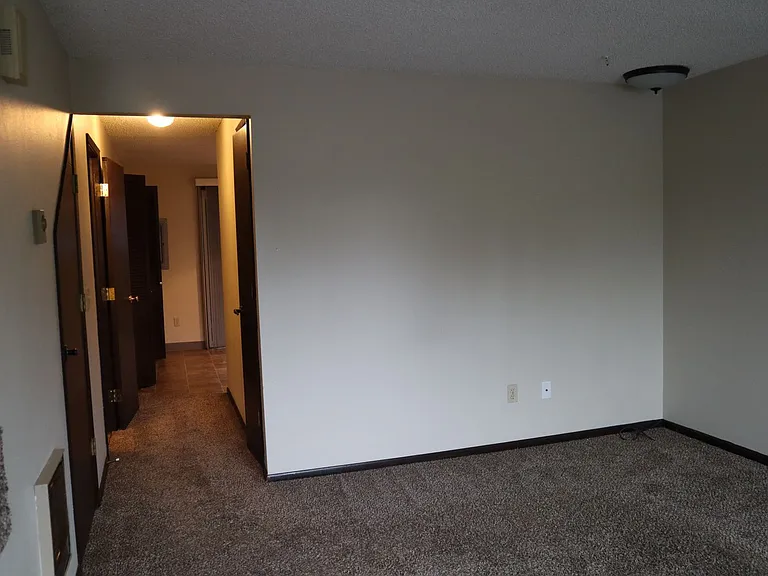 612 SE 2nd St — Photo 5