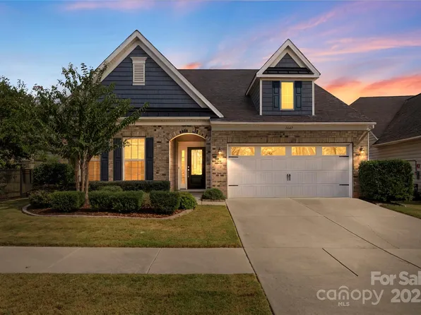 1647 Sassafras Ct, Fort Mill, SC 29715