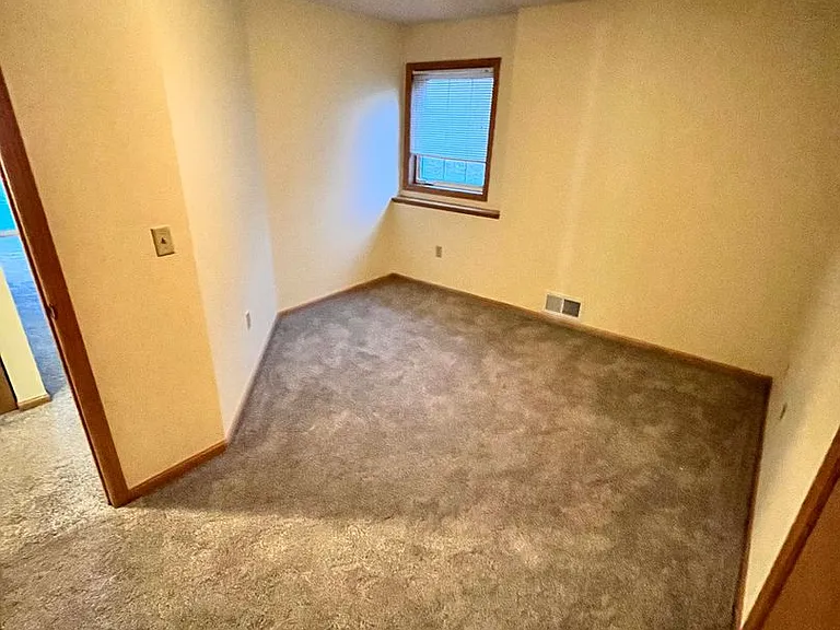 5624 Gables Dr — Photo 9