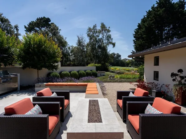 7086 Valley Greens Cir, Carmel, CA 93923