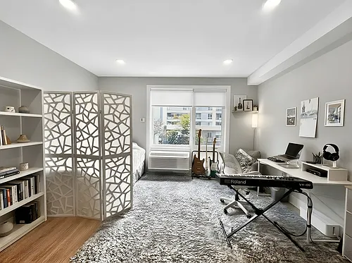 53 High St Photo 1