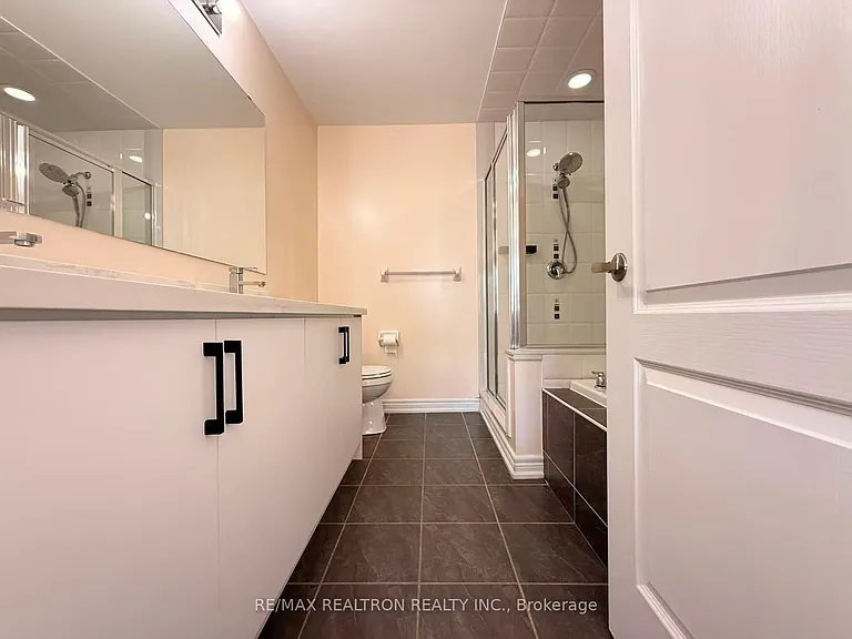 7 Hyacinth St — Photo 22