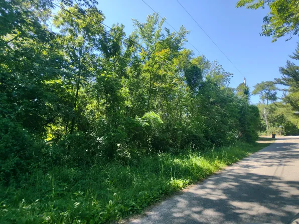 902 Beech St, North Judson, IN 46366