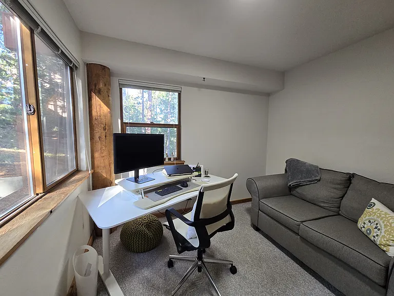 1060 Kings Crown Rd — Photo 25