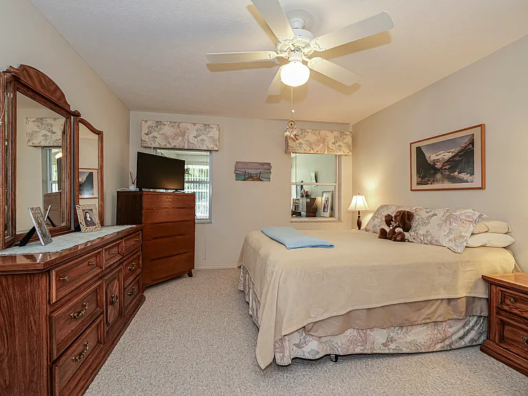 847 Lake Orchid Cir — Photo 18