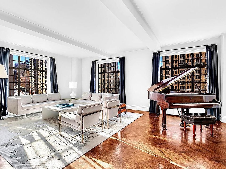 1st image of 580 W End Ave #6