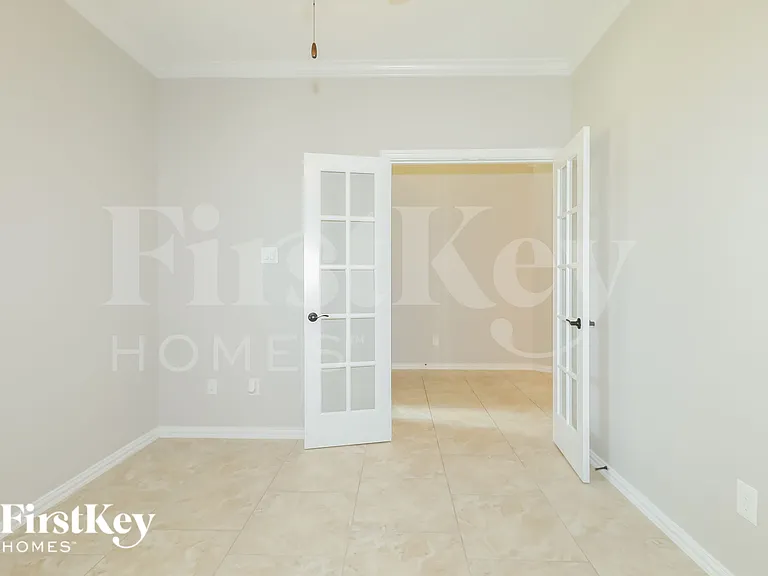 119 Del Carmen Dr — Photo 8