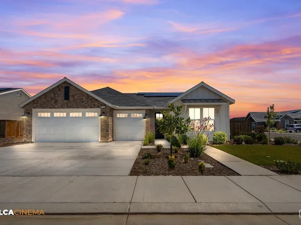3212 Blue Creek Ln, Shafter, CA 93263