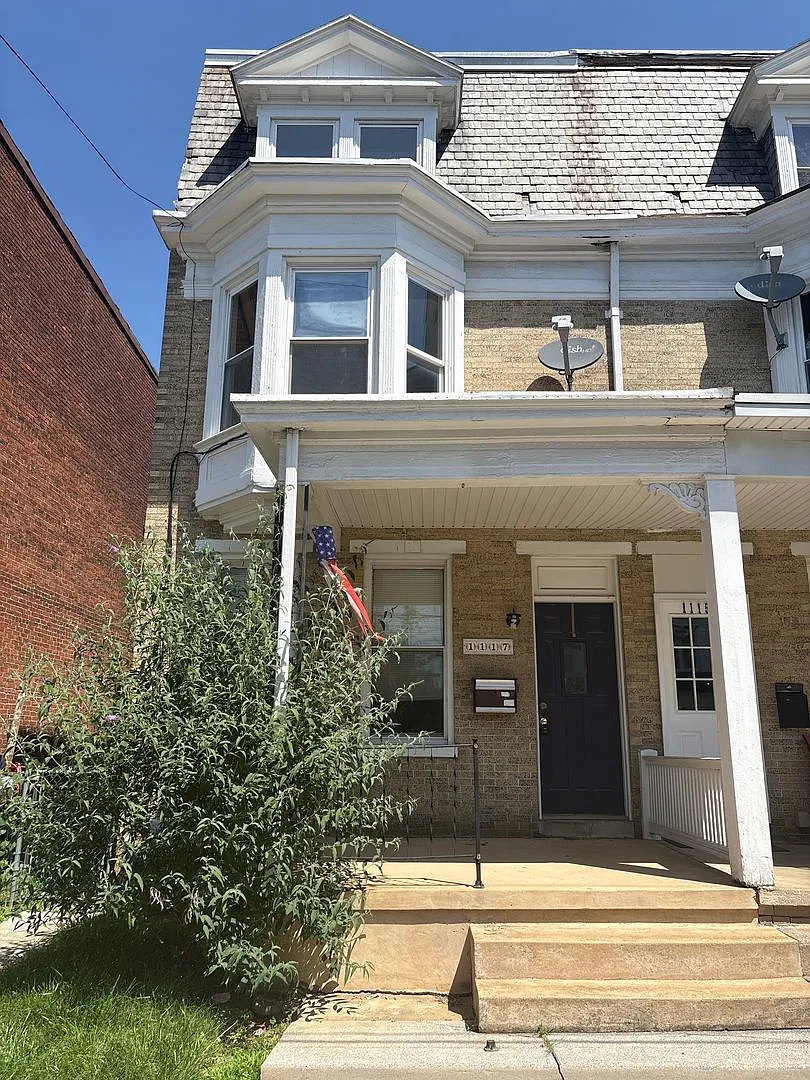 3+ Bedroom, A/C, Deck, Parking-West York SD — Photo 1