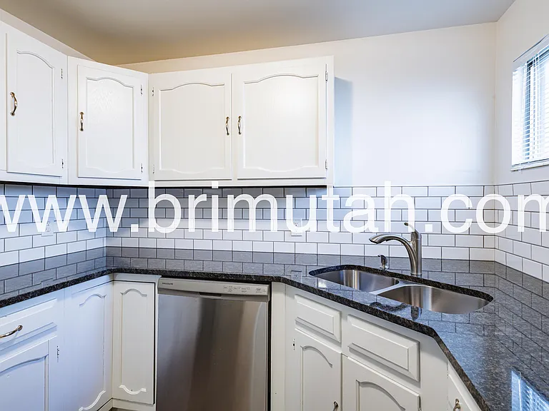 1877 E Osage Orange Ave #3 — Photo 8