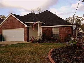 1st image of 126 Willow Bend Dr