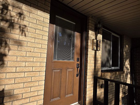 3rd image of 1353 N 17th St