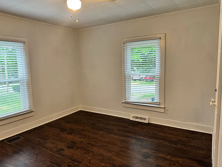 3015 Central Ave — Photo 9