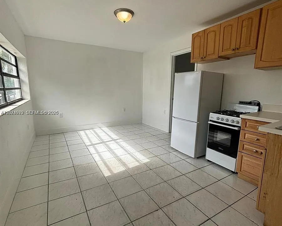 1660 SW 24th Ave #0