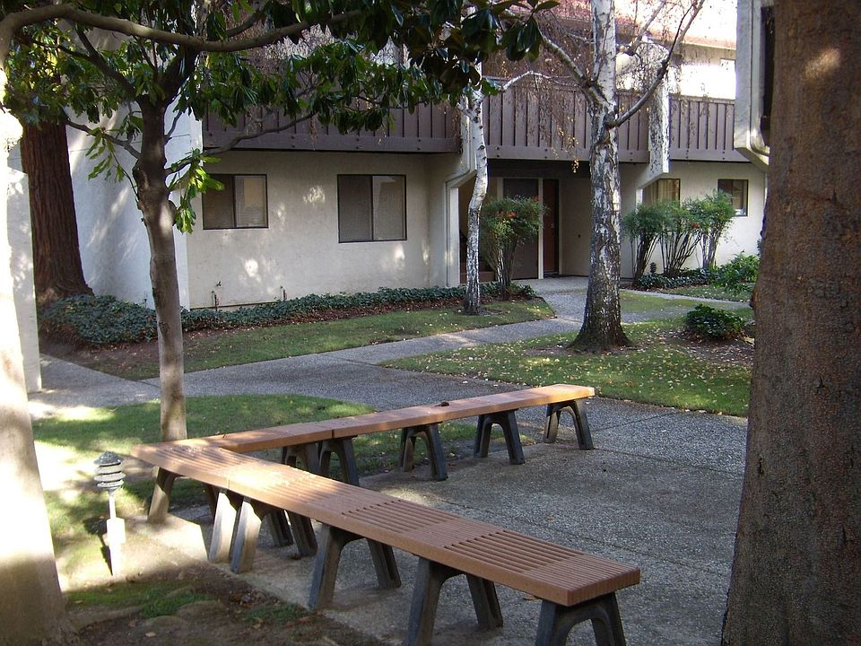 1st image of 1001 E Evelyn Ave #133