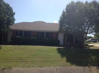 904 Overlook Dr, Midlothian, TX 76065