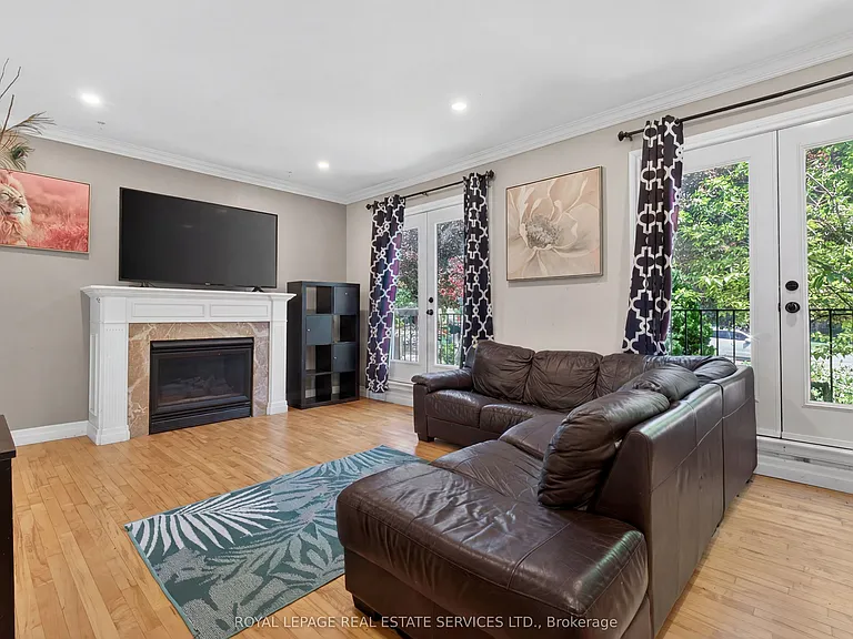 28 Wootten Way N — Photo 5
