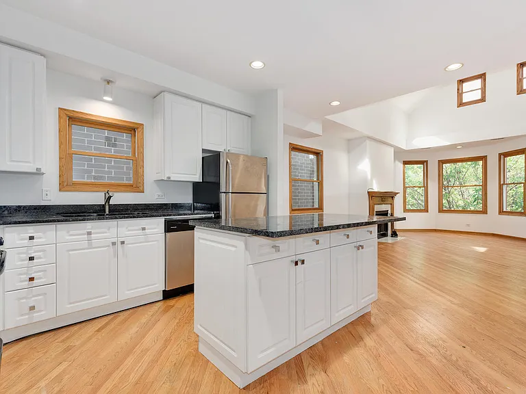 861 W Wrightwood Ave #3 — Photo 8