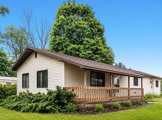 5250 Mobile Trl W, Traverse City, MI 49685