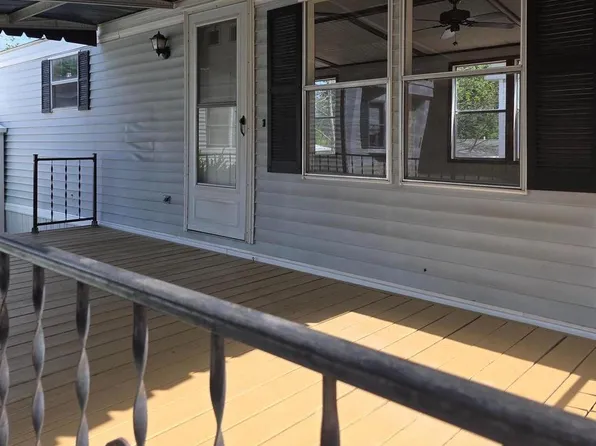 832 Latshaw Rd, Spring City, PA 19475