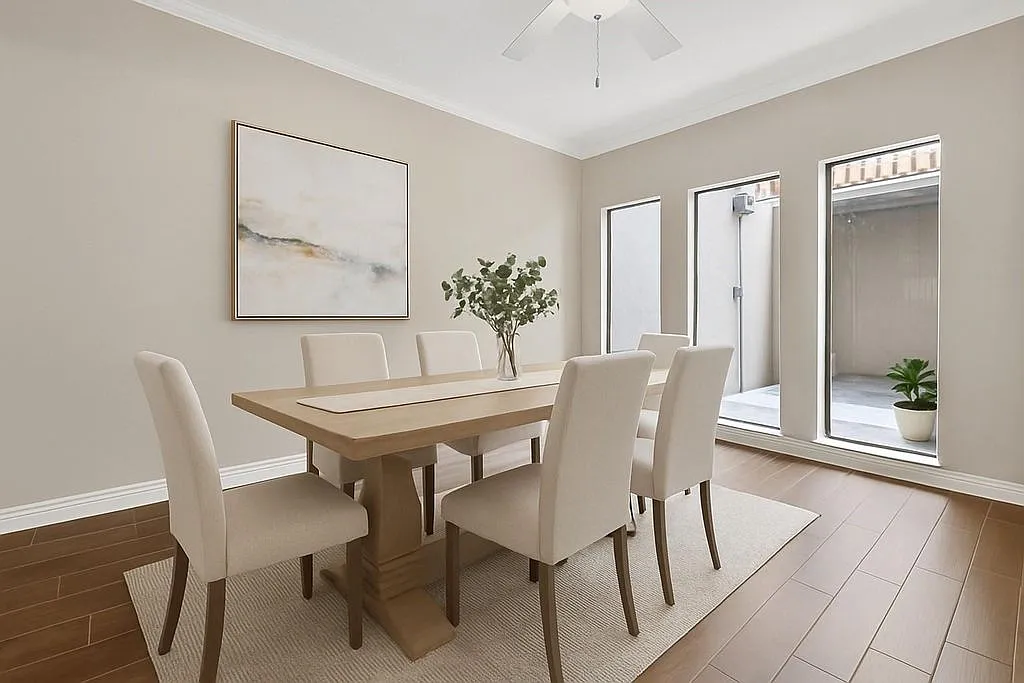 2 bed, 2.5 bath, 2200 sqft, $2,300 — Photo 2