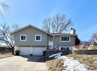 13527 Jefferson Cir, Omaha, NE 68137