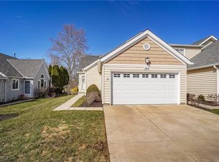 1284 Canyon View Rd, Northfield, OH 44067