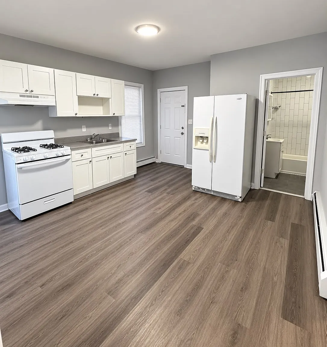 2 bed, $1,800 — Photo 2