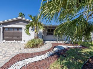 2079 Montana Ave NE, St Petersburg, FL 33703