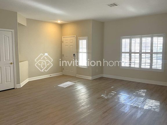 3rd image of 1420 Yeager Ave