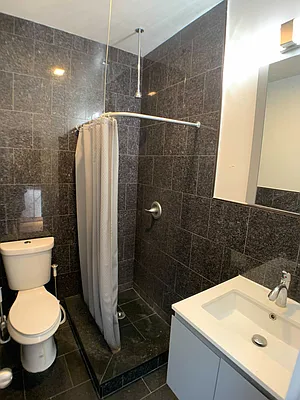 Rented by Cargon Realty | media 40