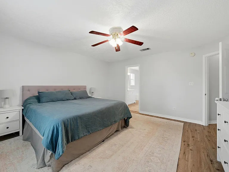 519 Batten Blvd — Photo 12