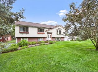 9 Jotham Rd, New Milford, CT 06776