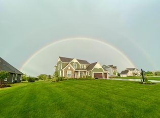 W239N3748 River Birch Ct, Pewaukee, WI 53072