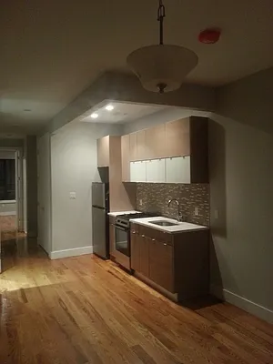 Rented by Loom Group | media 17