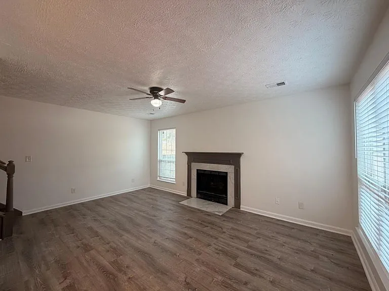 1026 Wuthering Way — Photo 4