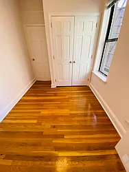 Rented by Metropolis Real Estate of Manhattan