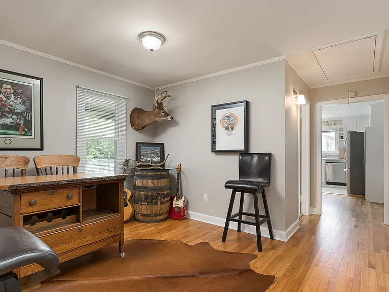 702 Ogrady Dr — Photo 24