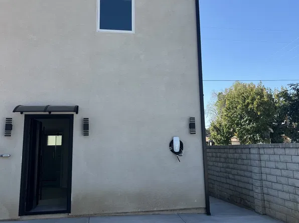 15248 Mayall St, Mission Hills, CA 91345