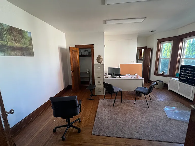 505 E Lancaster Ave — Photo 17