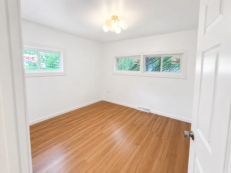 69 Hemingway Dr — Photo 7
