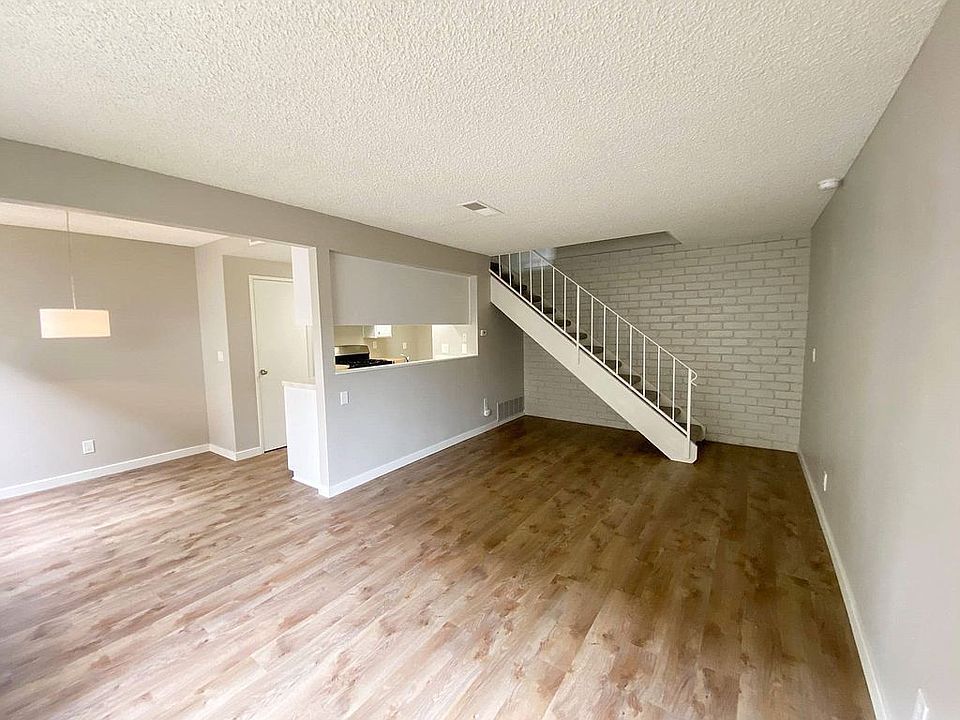 1st image of 1155 Acadia Pl