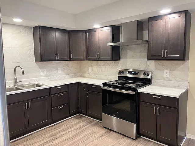 1700 Mountain View Rd — Photo 8