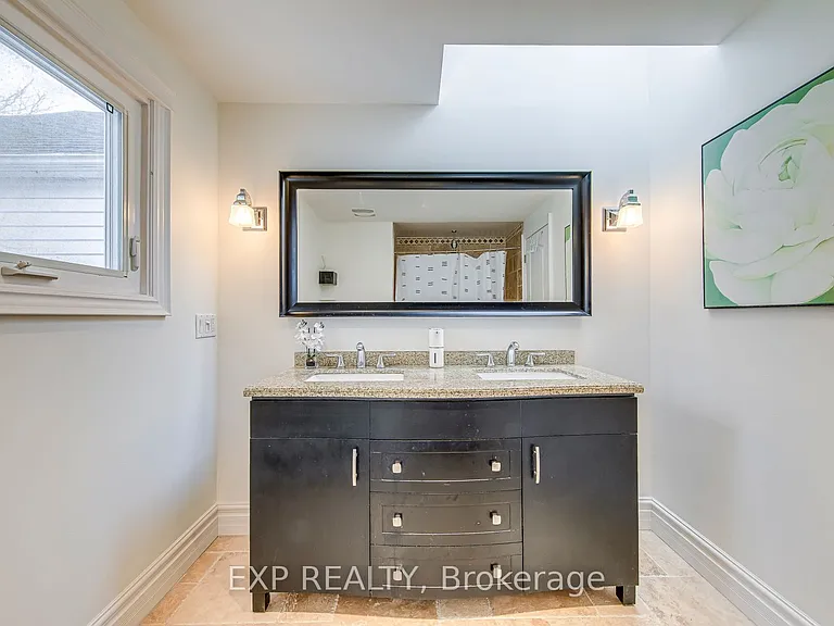 1225 Hedgestone Cres — Photo 31