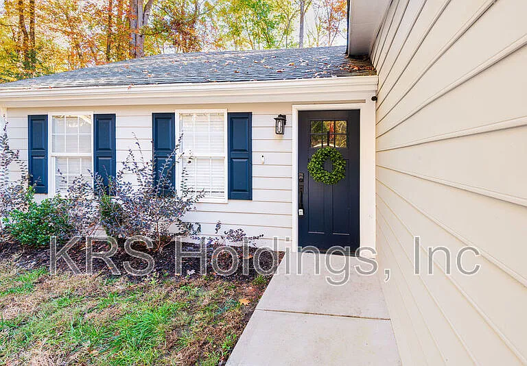 2428 Rachel Dr — Photo 4